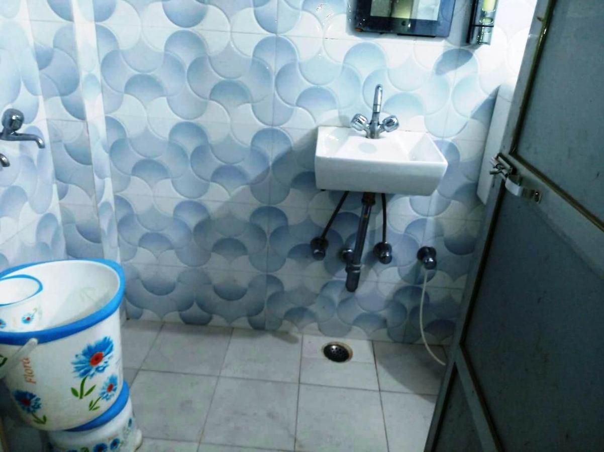 Budget Hotel Patna  Bagian luar foto