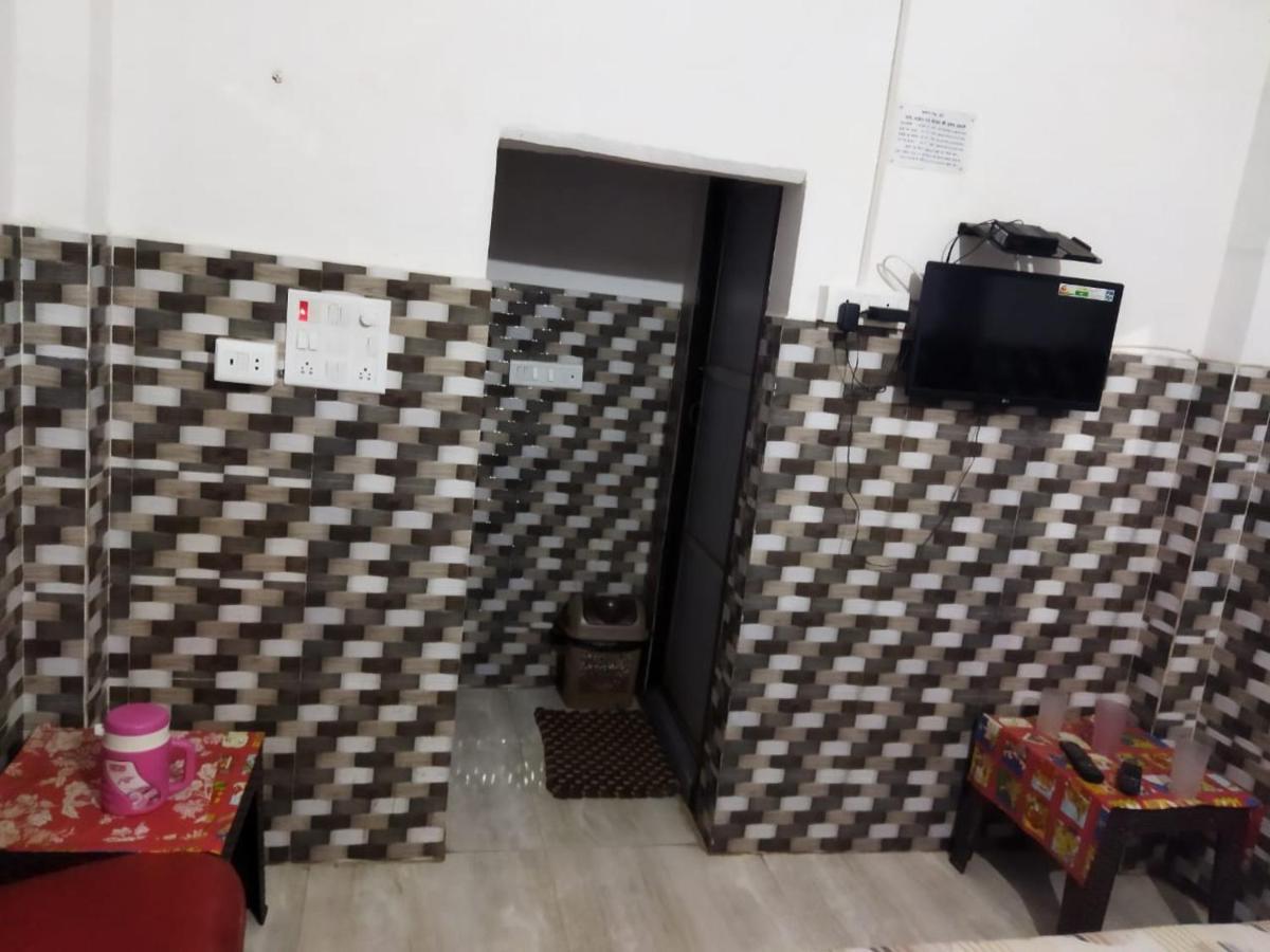 Budget Hotel Patna  Bagian luar foto