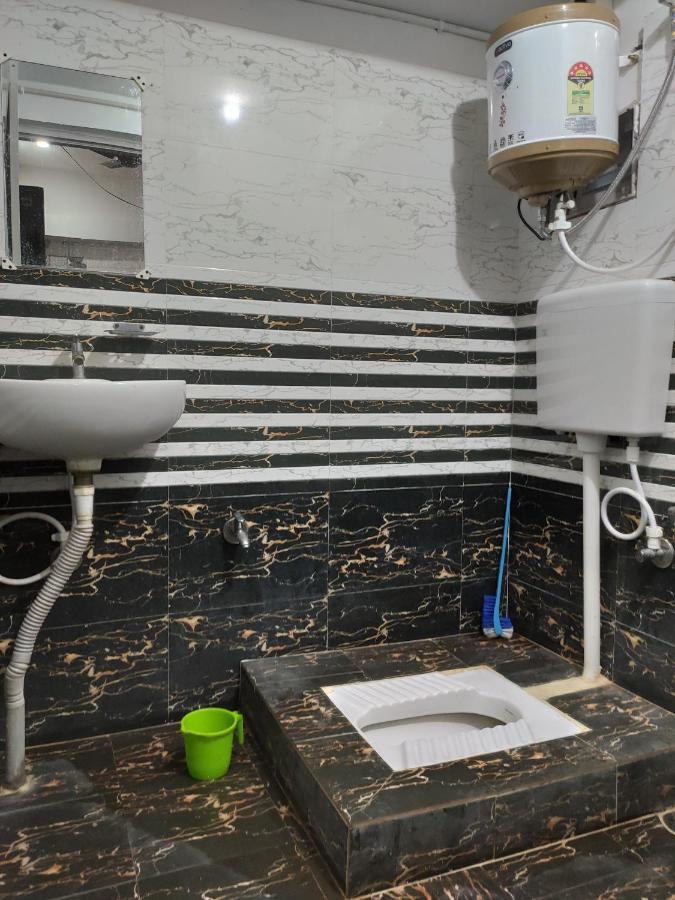 Budget Hotel Patna  Bagian luar foto