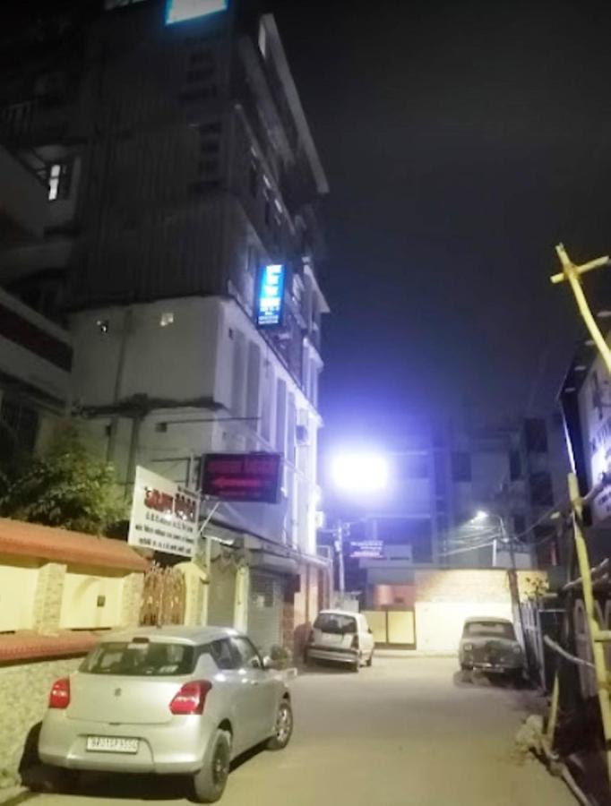 Budget Hotel Patna  Bagian luar foto